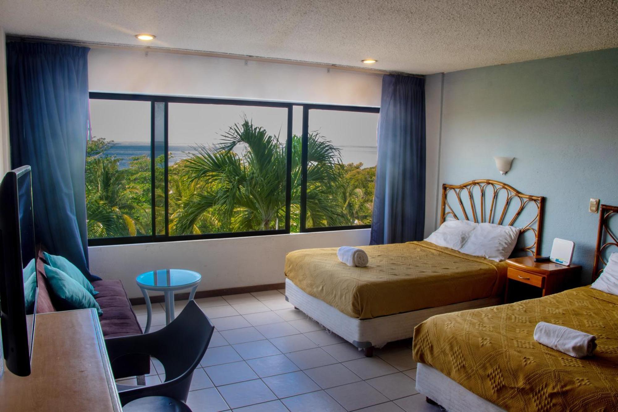 Beachfront Apartments 칸쿤 객실 사진