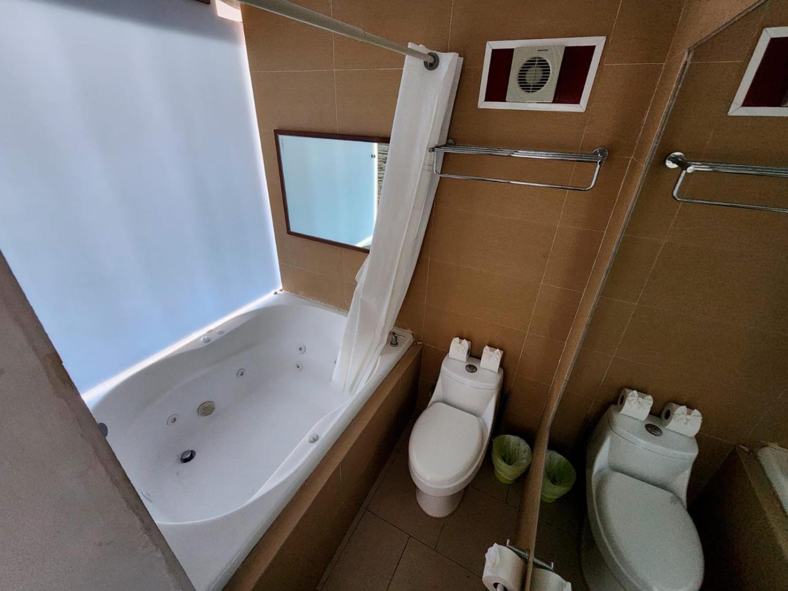 Beachfront Apartments 칸쿤 외부 사진