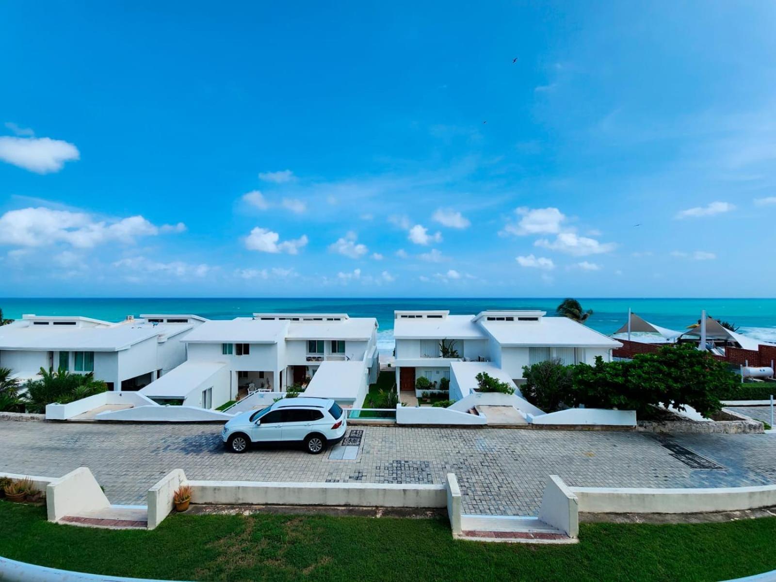 Beachfront Apartments 칸쿤 외부 사진