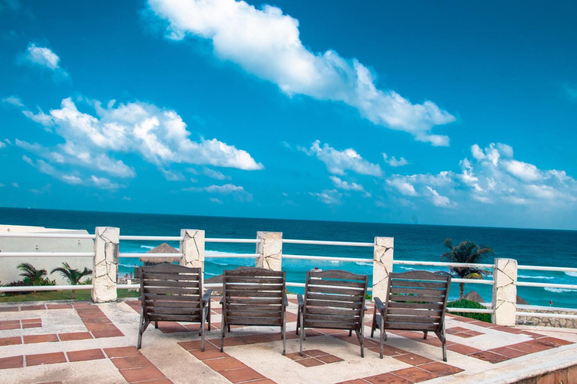 Beachfront Apartments 칸쿤 외부 사진