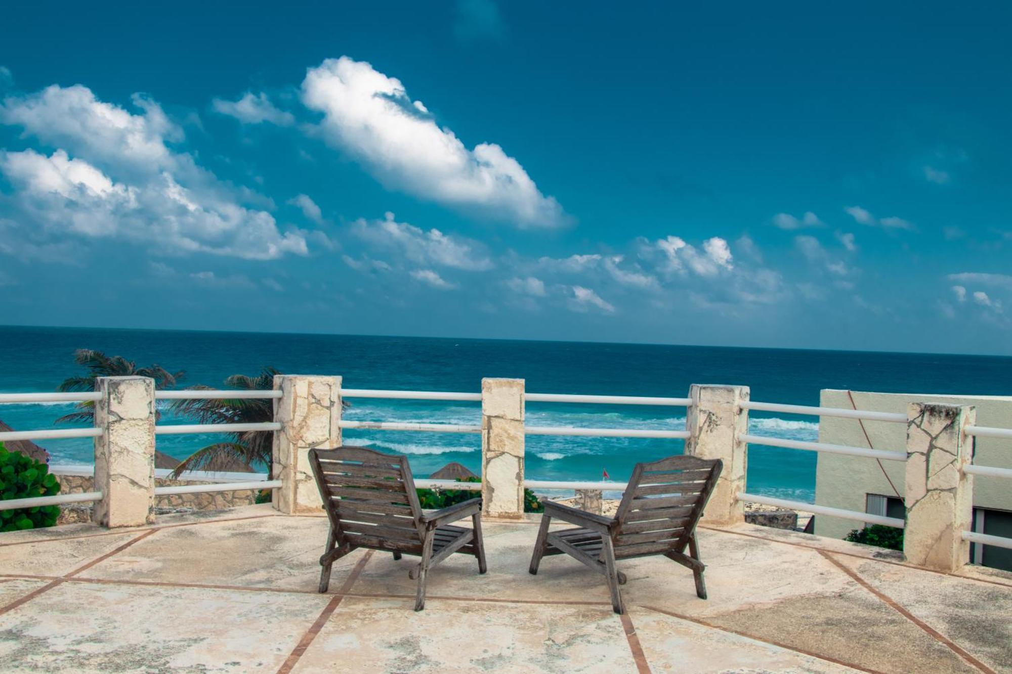 Beachfront Apartments 칸쿤 외부 사진