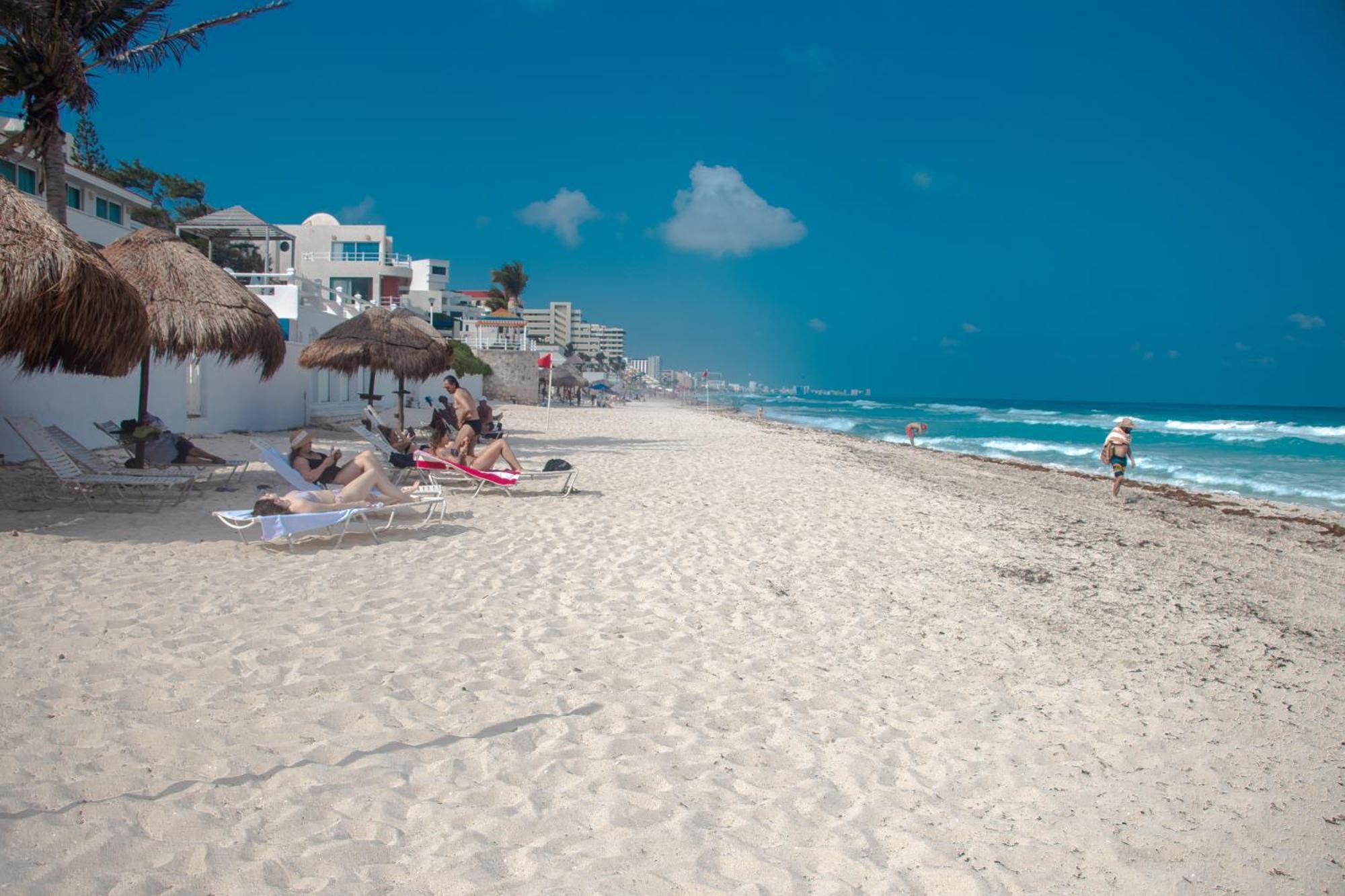 Beachfront Apartments 칸쿤 외부 사진