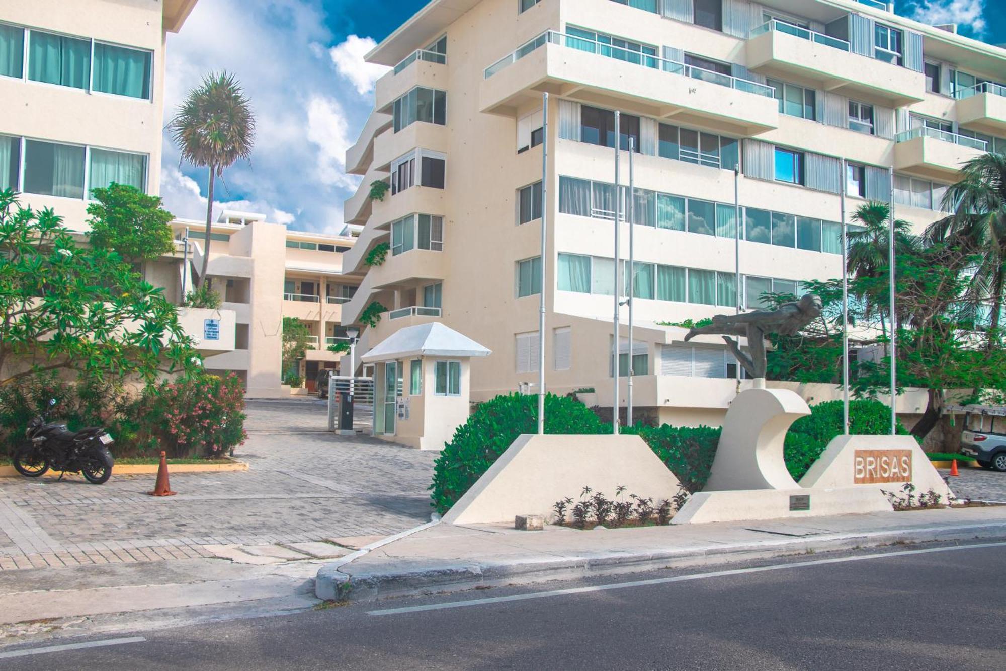 Beachfront Apartments 칸쿤 외부 사진