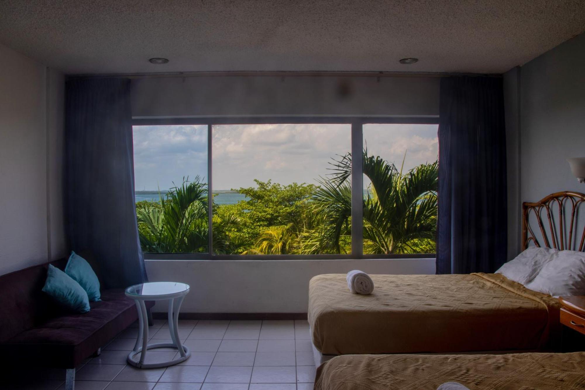 Beachfront Apartments 칸쿤 객실 사진